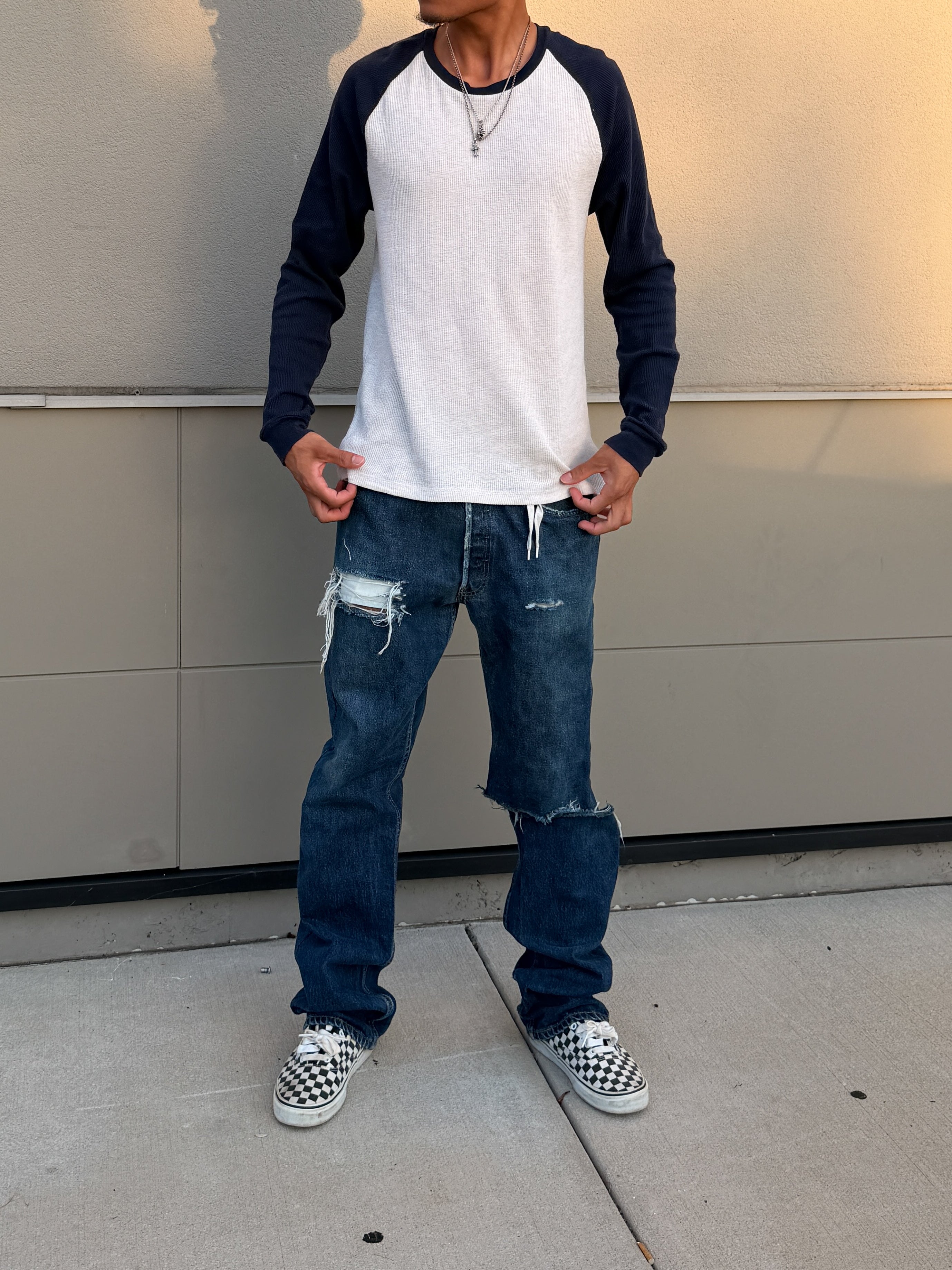 Levi’s jeans distressed